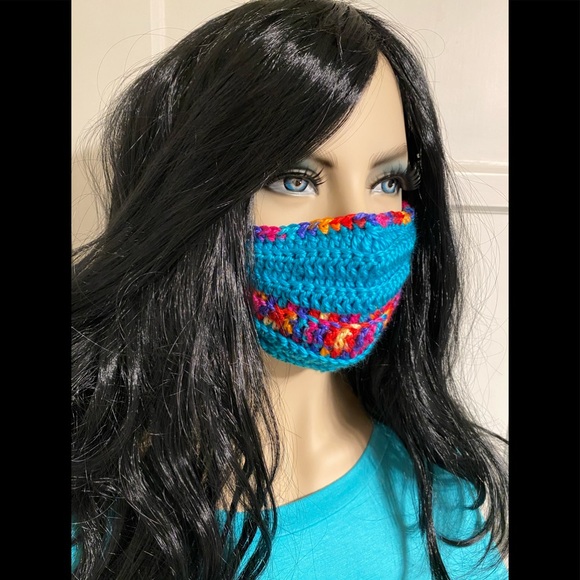 Hand-knitted Face Mask - Picture 2 of 12